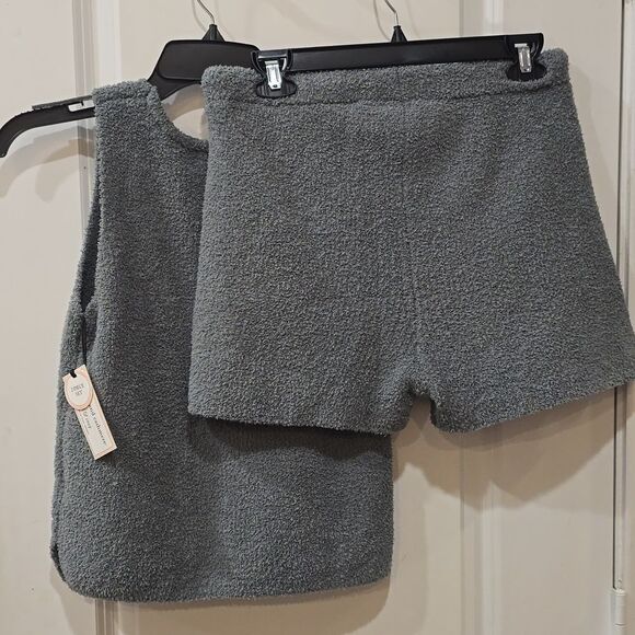 Cupcakes & Cashmere Sleeveless Cozy Loungewear Set - Picture 6 of 6